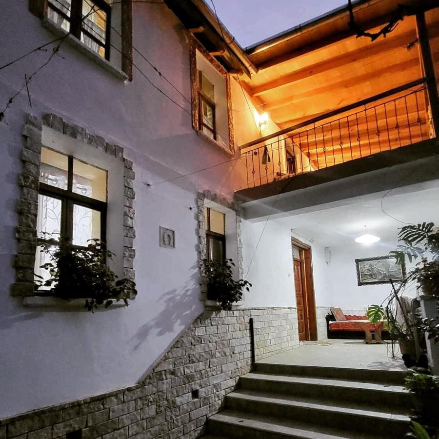 Guest House Hasko Gjirokaster Ngoại thất bức ảnh