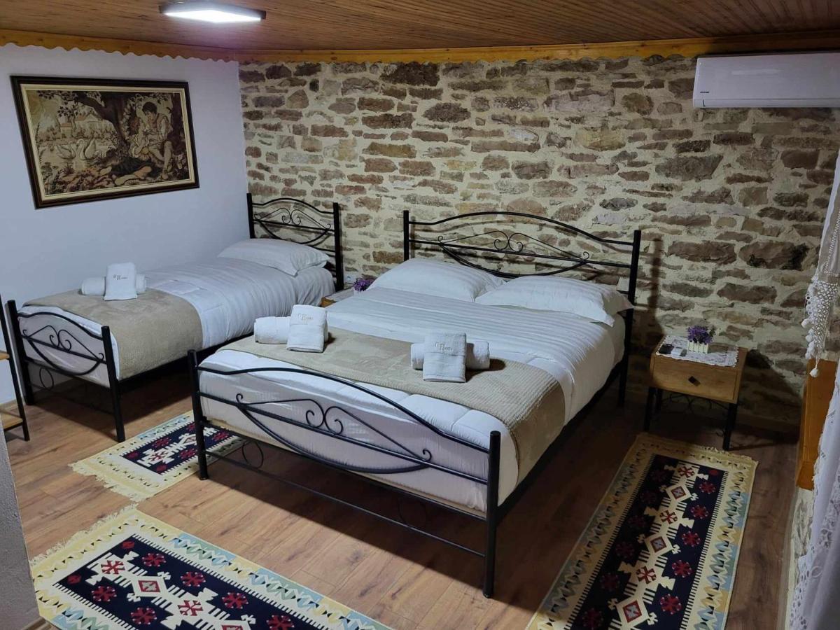 Guest House Hasko Gjirokaster Ngoại thất bức ảnh