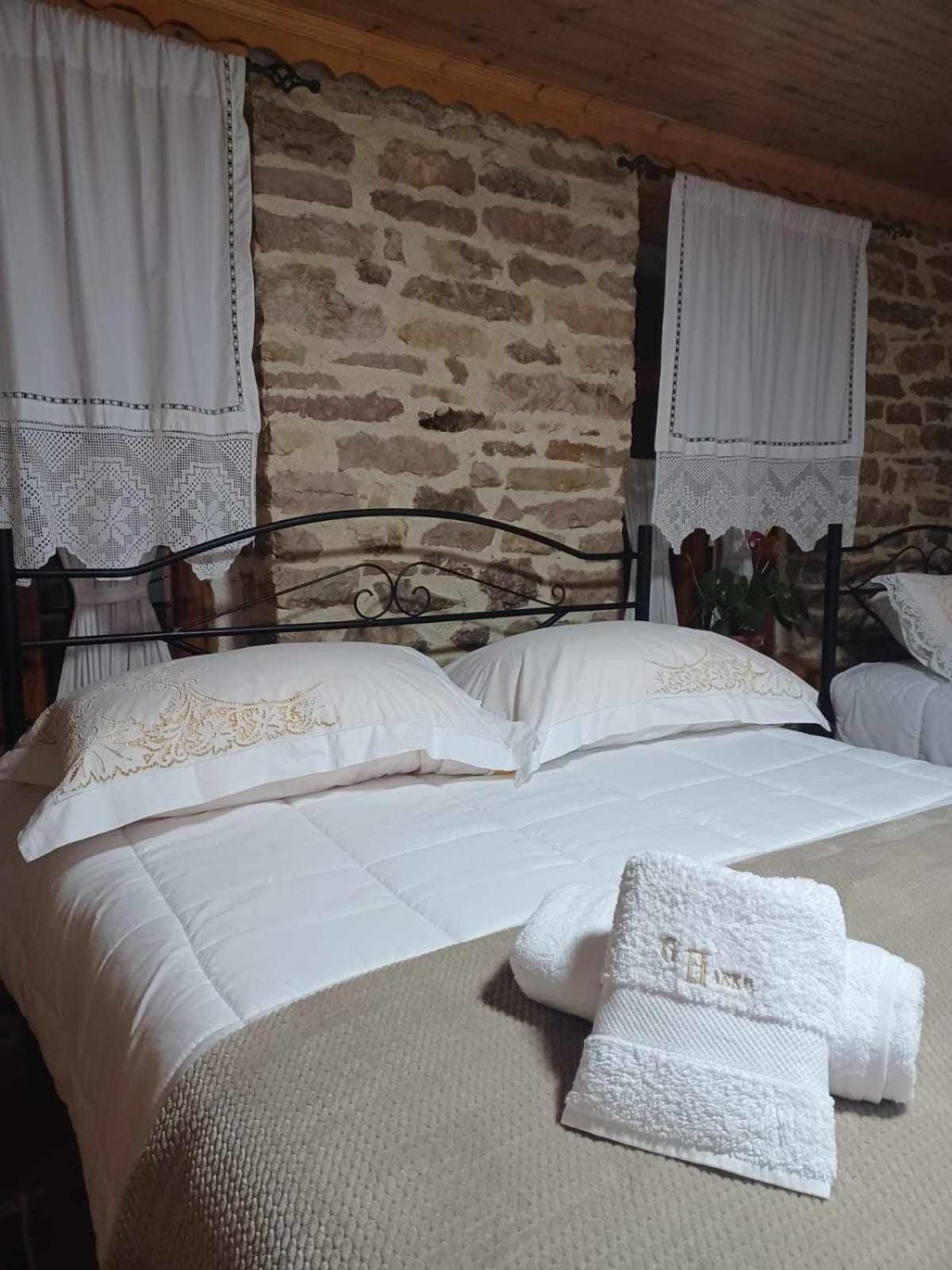 Guest House Hasko Gjirokaster Ngoại thất bức ảnh