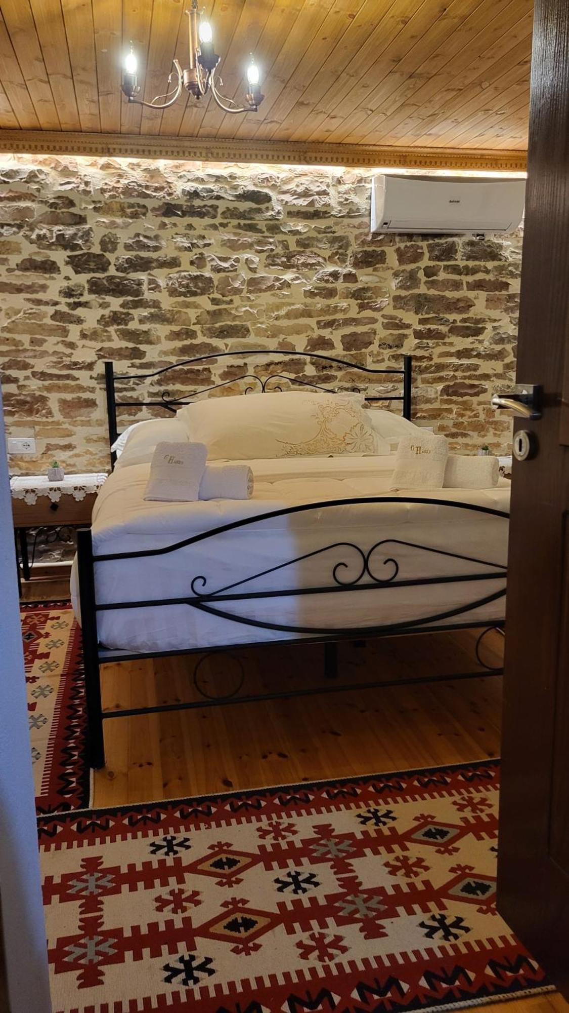 Guest House Hasko Gjirokaster Ngoại thất bức ảnh