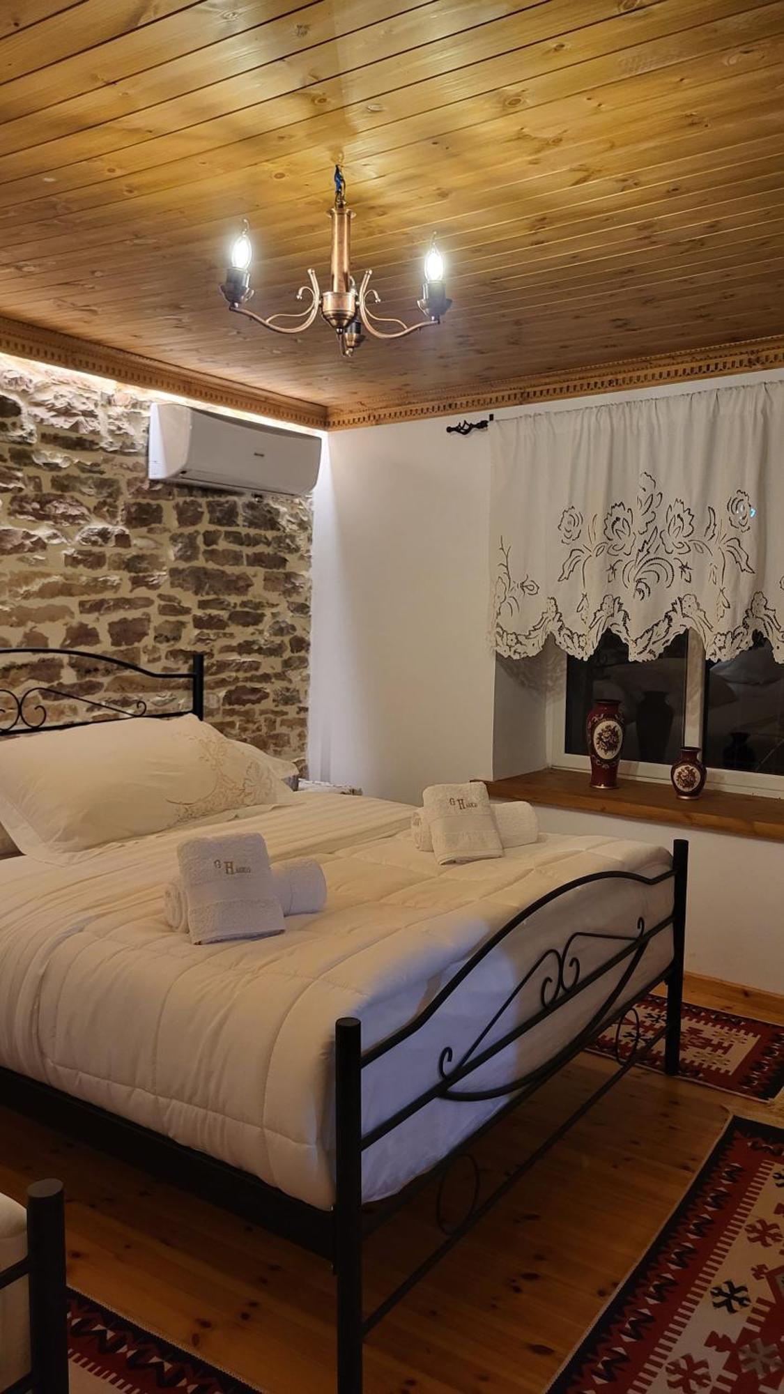 Guest House Hasko Gjirokaster Ngoại thất bức ảnh