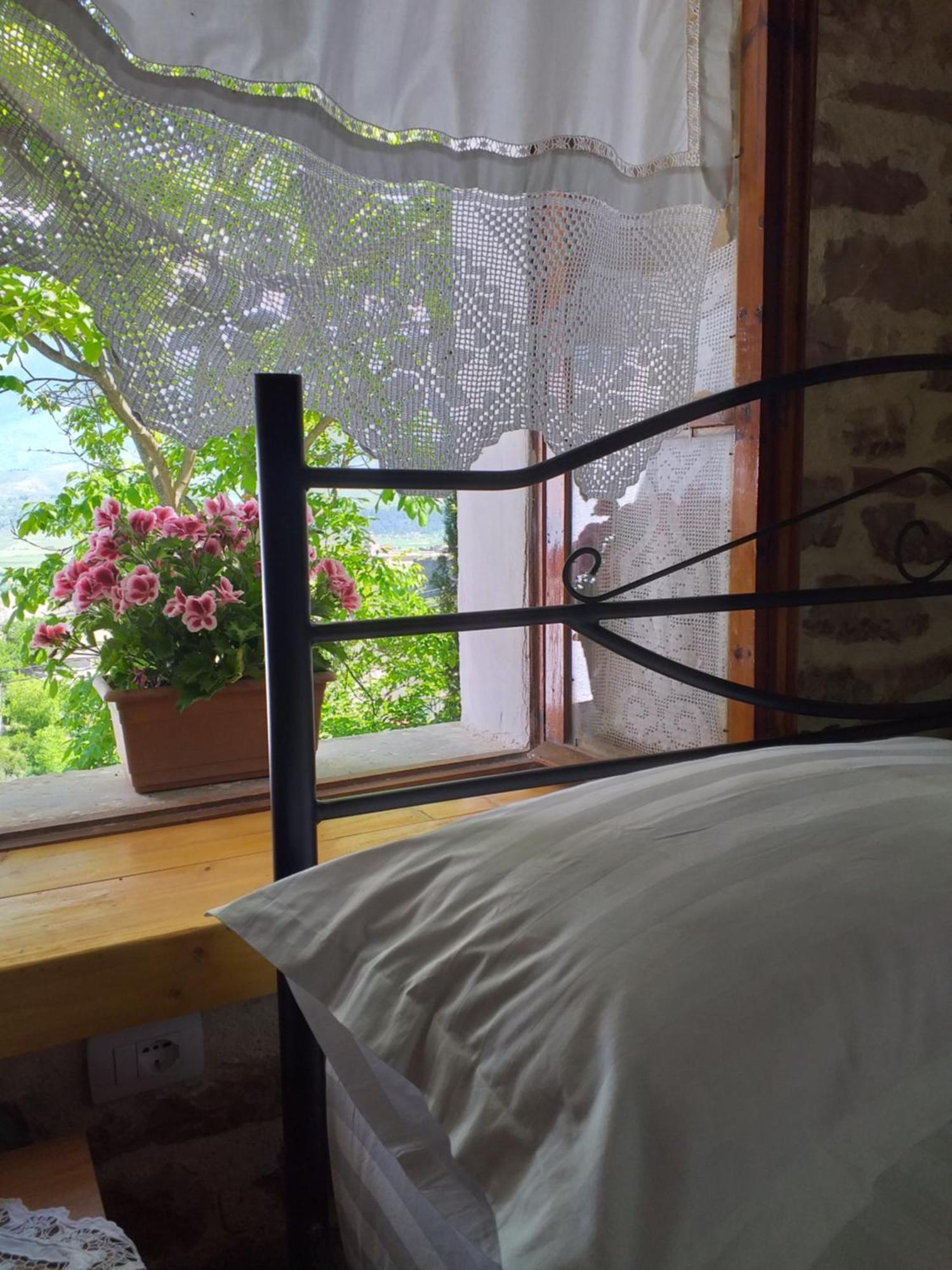 Guest House Hasko Gjirokaster Phòng bức ảnh