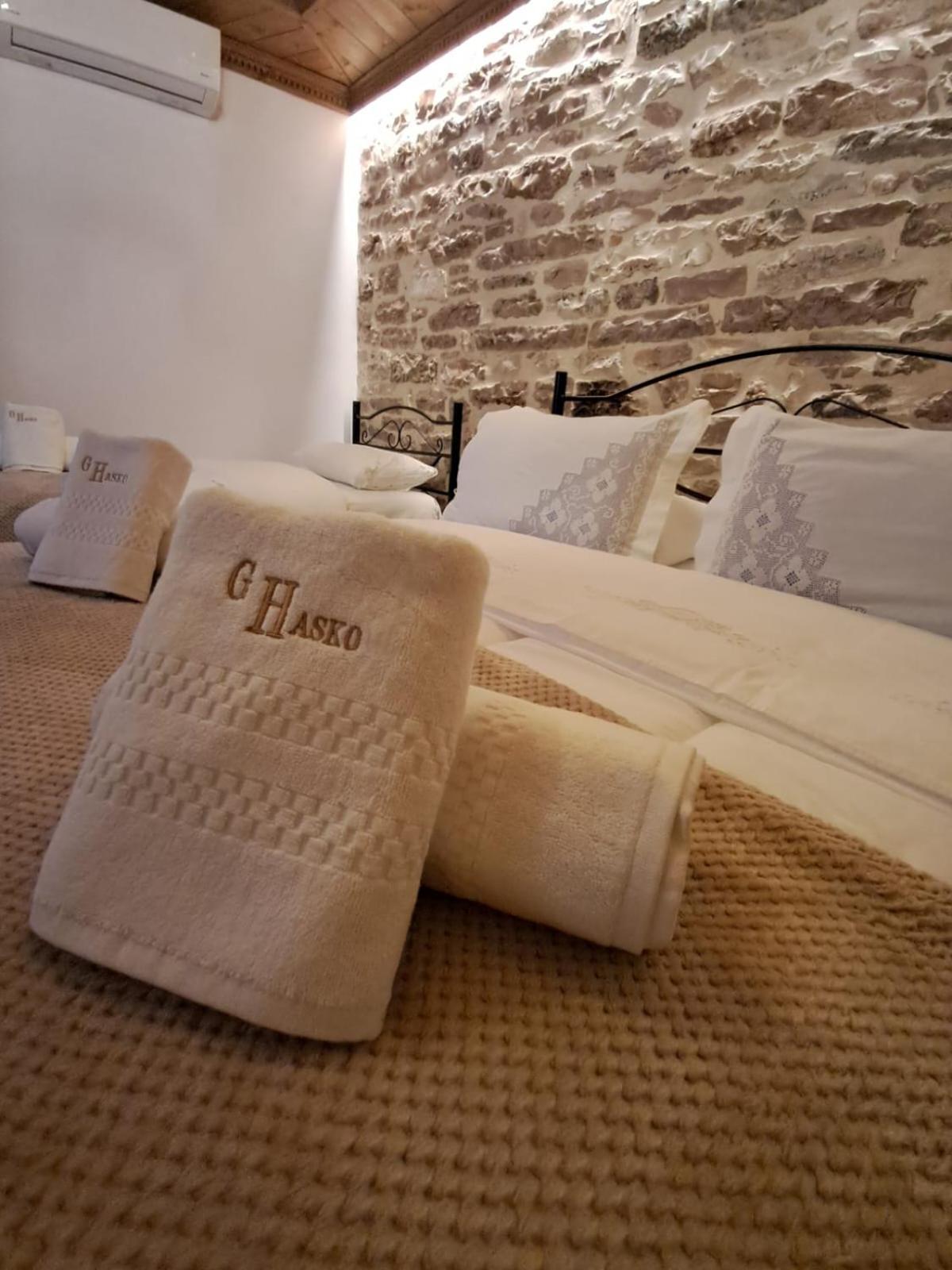 Guest House Hasko Gjirokaster Ngoại thất bức ảnh